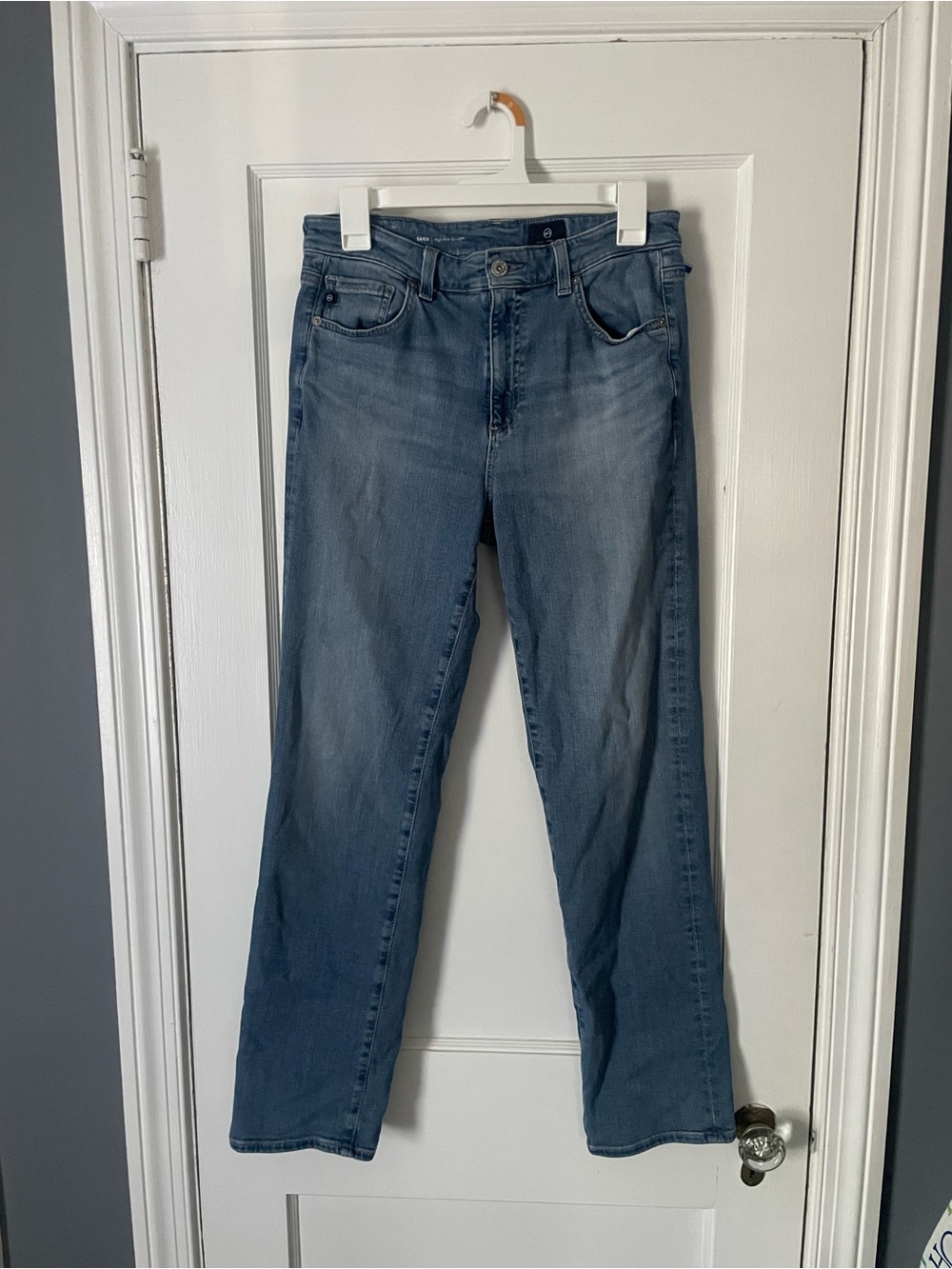 AG Adriano Goldschmied Saige High-Rise Straight Jeans in Medium Blue Sz 28